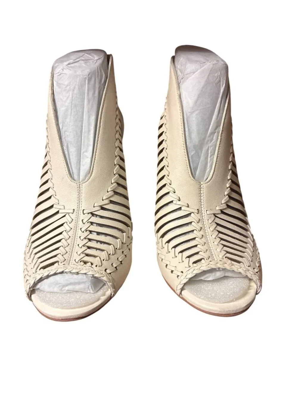 Vince Camuto VC-ACHA Warm White Pamplona Leather Peep Toe Heeled Booties Size 9M